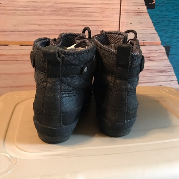 UGG Lina Boot Size 7 Event Waterproof - Picture 4 of 7